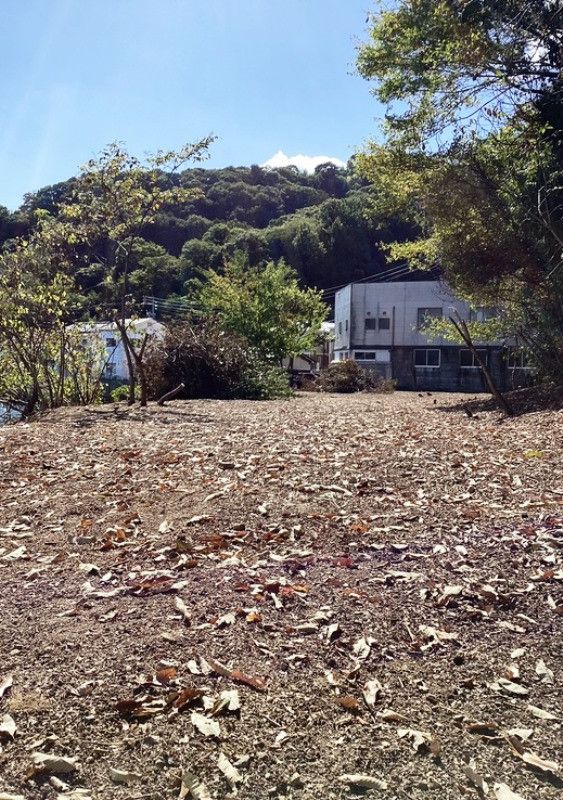 Beachside House with Large Land in Kure, Hiroshima - Thumbnail 2