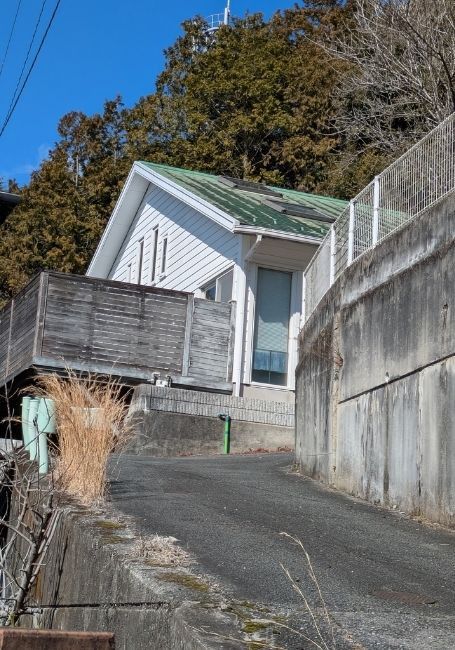 Spacious Custom Home with Yuda Onsen View in Yamaguchi City - Thumbnail 4