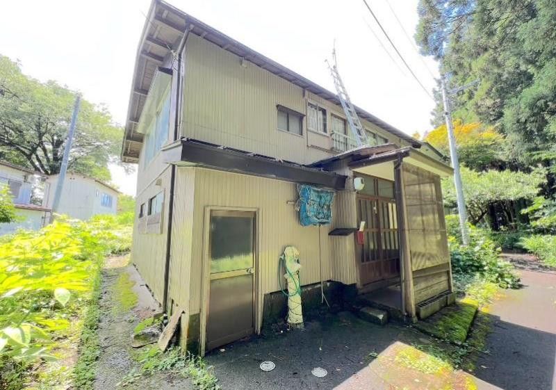 Wooden 2-Story House with Land for Sale in Ojiya, Niigata - Thumbnail 3