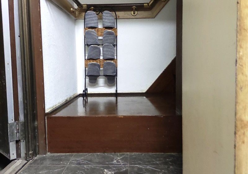 Yokohama Townhouse with Parking and Shop Space for Sale - Thumbnail 3