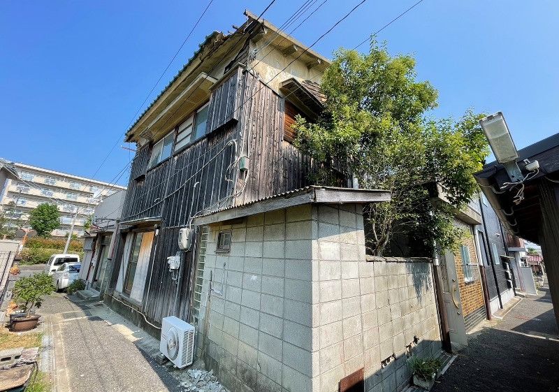 Dilapidated 5DK House with Land in Tajiri, Osaka for 4.8 Million Yen - Thumbnail 3