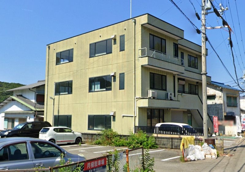 Three-Story Wooden Building for Sale in Kada, Wakayama City - Thumbnail 2