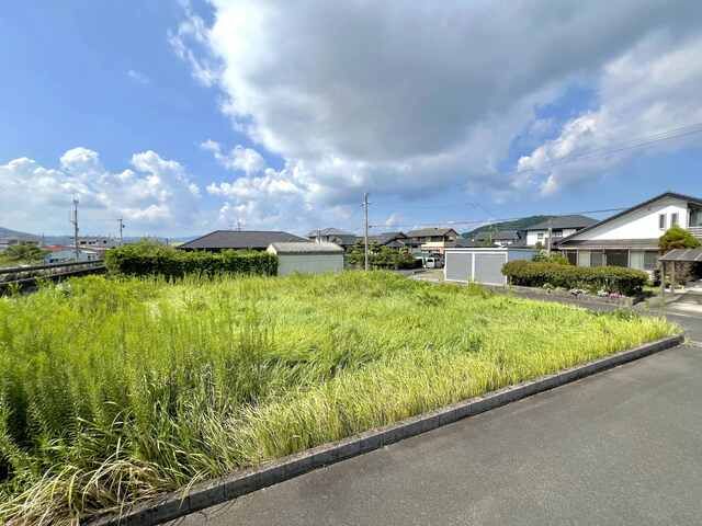 Land for Sale in Ibusuki, Kagoshima - 447 sqm Corner Lot - Thumbnail 2