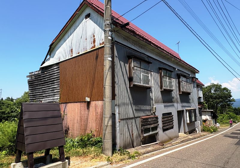 Former Inn with Hot Spring Near Myoko Ski Resort for Sale - Thumbnail 2