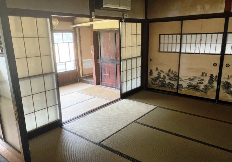 Traditional Kominka House for Sale in Toyama with Hot Spring Access - Thumbnail 2