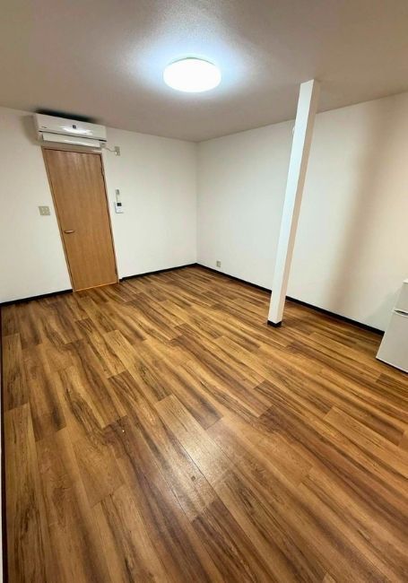 Renovated 1R House for Sale in Yao City, Osaka - Thumbnail 4