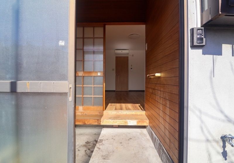 Renovated 1R House for Sale in Yao City, Osaka - Thumbnail 2