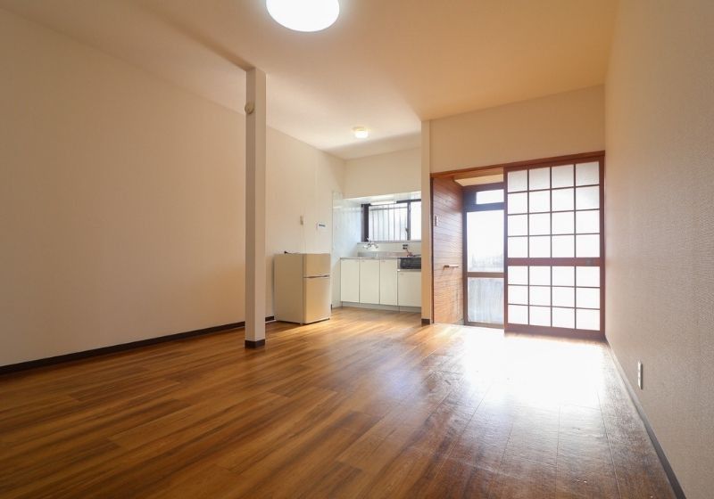 Renovated 1R House for Sale in Yao City, Osaka - Thumbnail 3