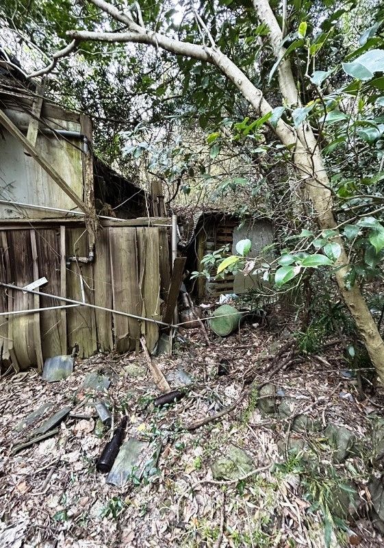 Old Folk House on 740 sqm Land in Wakayama Countryside - Thumbnail 2