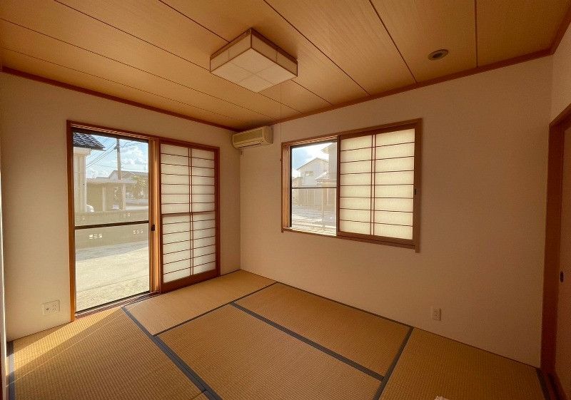 5LDK Detached House for Sale in Toyama City, Toyama Prefecture - Thumbnail 4