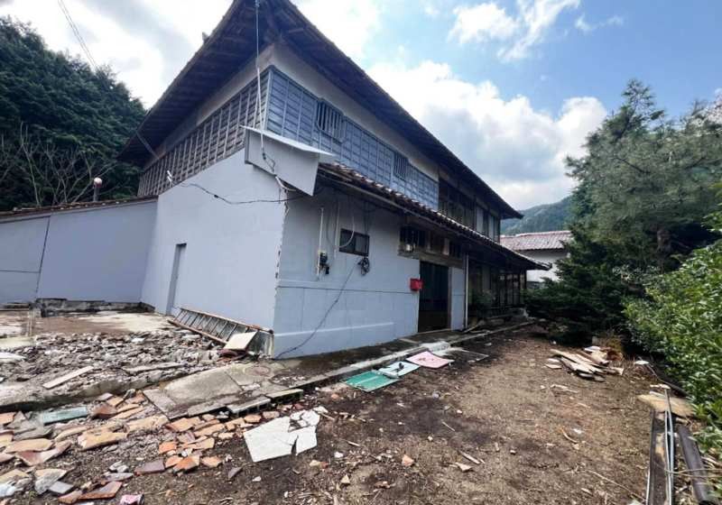 Traditional Farmhouse on Large Land in Okuizumo, Shimane - Thumbnail 2