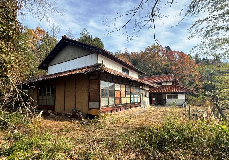 150-Year Kominka with Farm & Forest for DIY in Higashihiroshima - Thumbnail 3