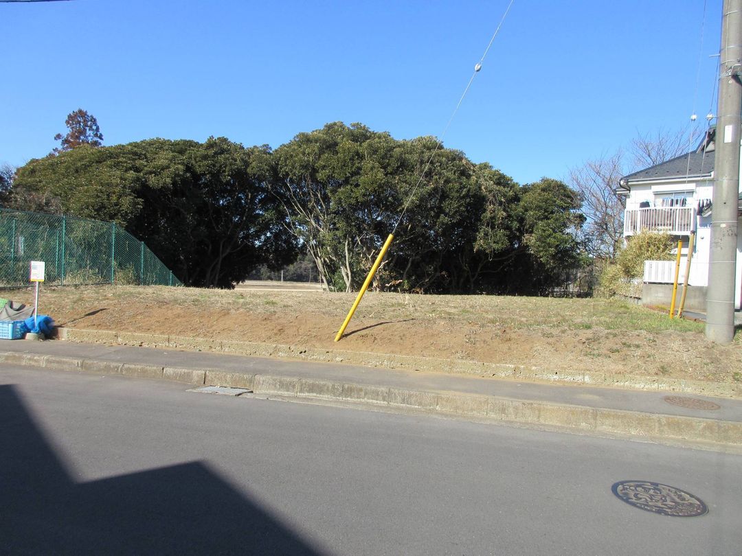 Land for Sale in Ushiku City, Ibaraki - 218 sqm - Thumbnail 2