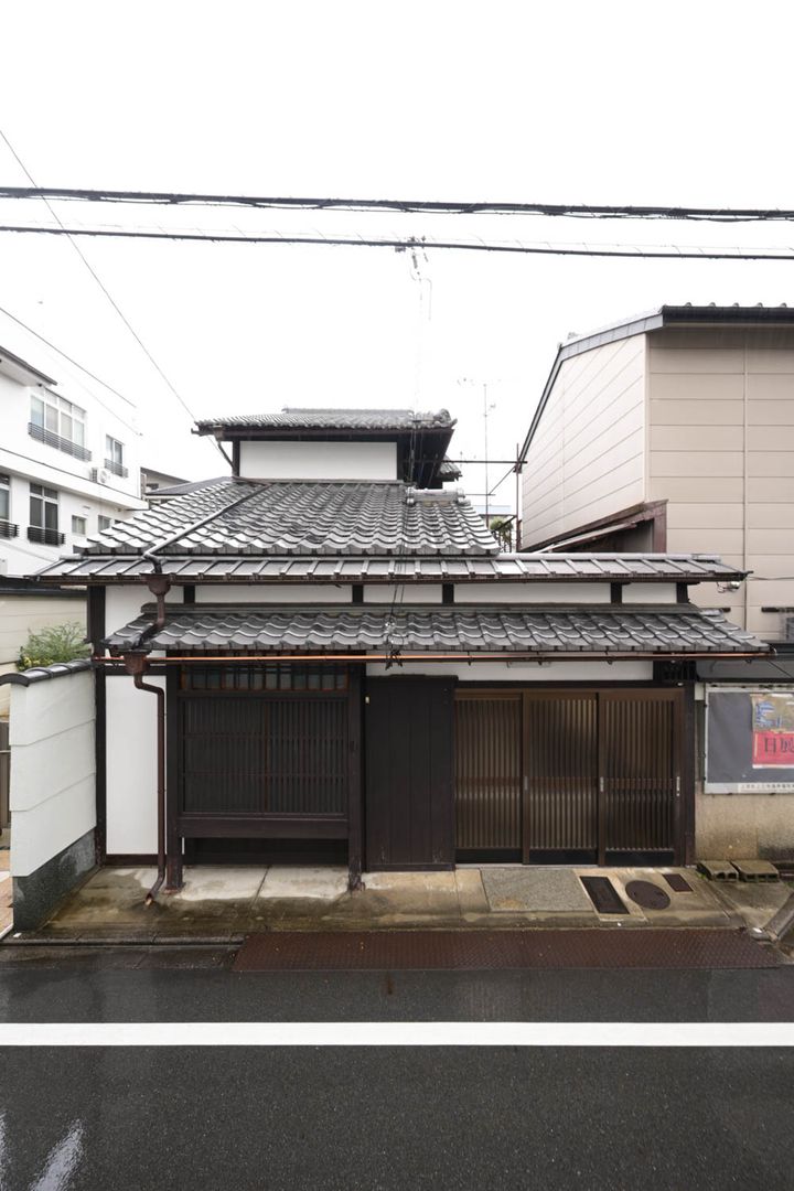 Taisho-Era Machiya with Annex in Historic Kamigyo, Kyoto - Thumbnail 3