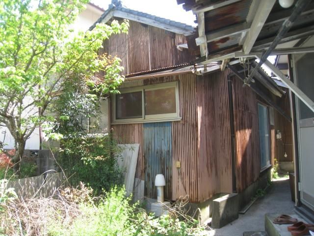 Traditional Wooden House for Rent in Tsukumi, Oita - Thumbnail 3