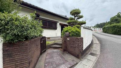 Spacious 5K House on 2357sqm Land in Hyuga, Miyazaki — Image 4, Hyuga, Miyazaki
