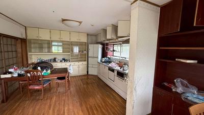 Spacious 5K House on 2357sqm Land in Hyuga, Miyazaki — Image 1, Hyuga, Miyazaki