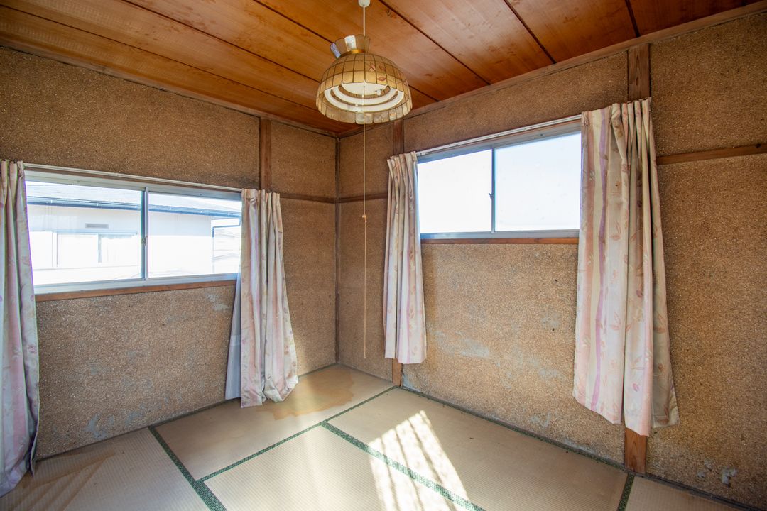 2-Storey Wooden House for Rent in Ami, Ibaraki - Thumbnail 4