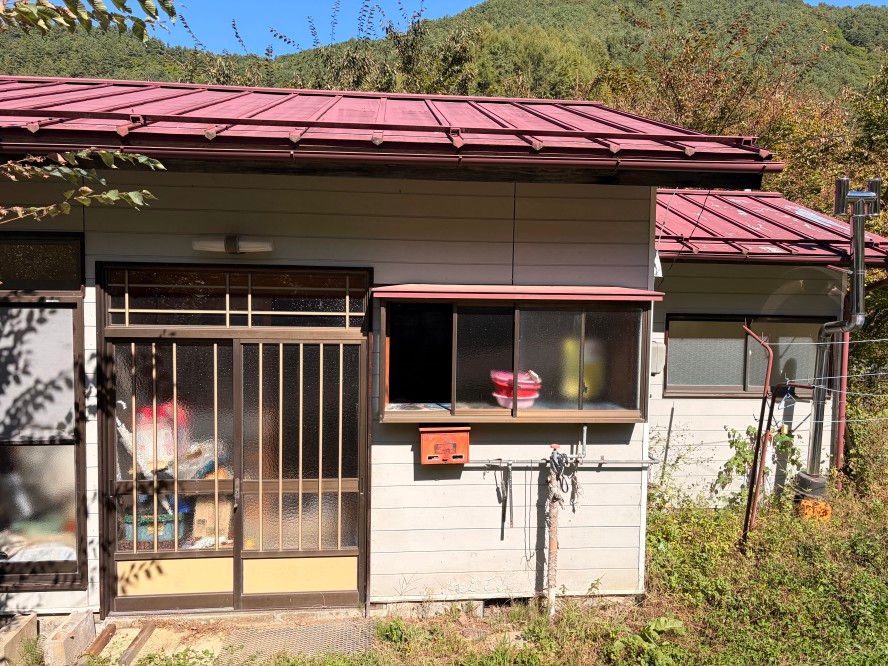 Vacant 2DK House for Sale in Koumi, Nagano with Garden Space - Thumbnail 2