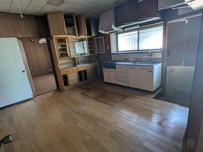 Coastal 3-bedroom house in Hyuga with ocean views — Image 1, Hyuga, Miyazaki