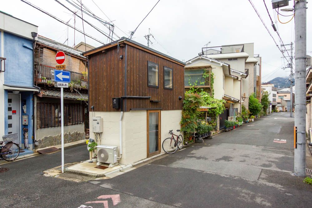 Unique Small Building for Sale Near Kamo River Delta, Kyoto - Thumbnail 3