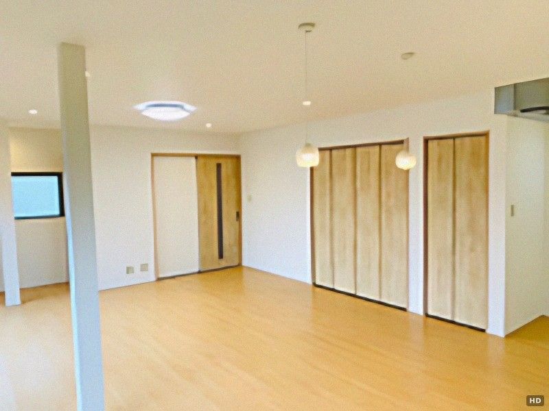 Renovated 2LDK House with Lake Suwa Views in Shimosuwa - Thumbnail 2