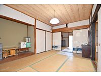 Traditional Farmhouse for Sale in Wake Town, Okayama - Thumbnail 2