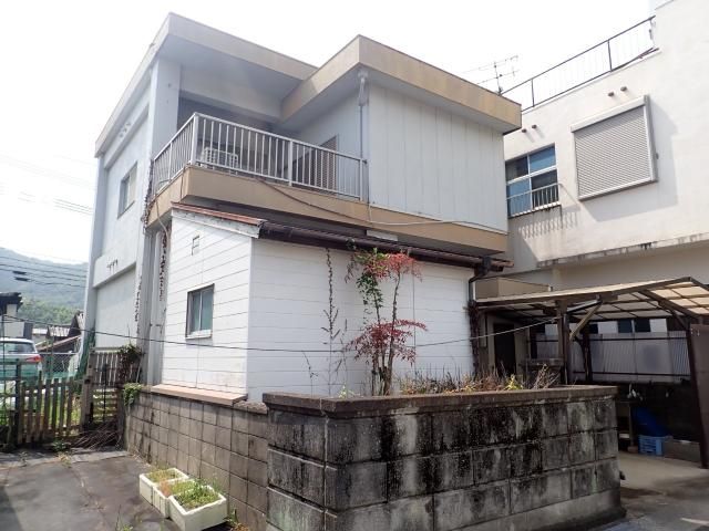 1976 RC House for Sale in Tsukumi, Oita - 174 sqm on 229 sqm Land - Thumbnail 2