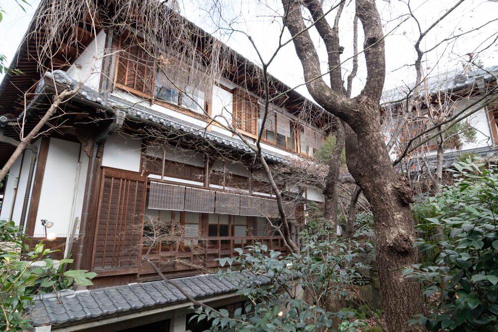 Ryozanpaku: Former Michelin-Star Kyoto Residence in Sakyo - Thumbnail 2
