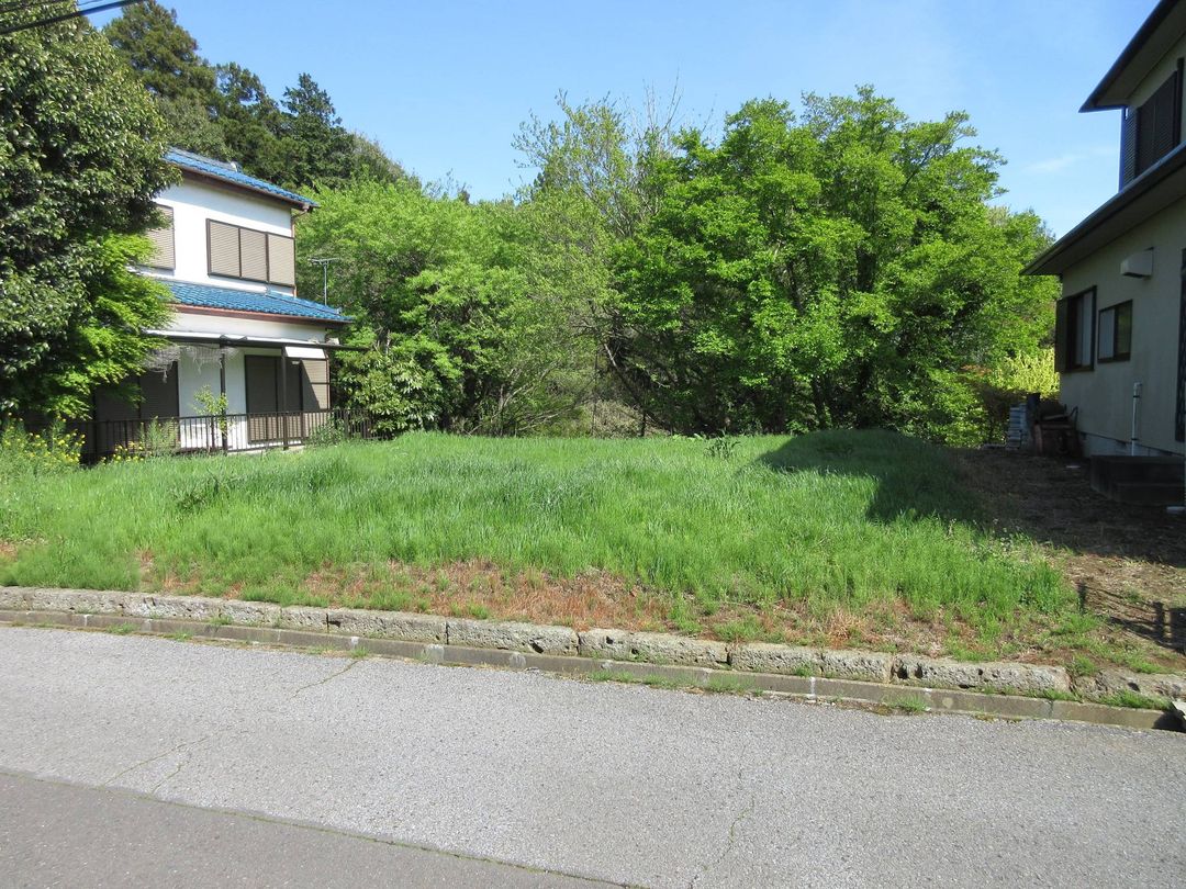Land for Sale in Ushiku City, Ibaraki - 302.33 sqm