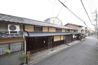 One-story townhouse in Kuramaguchi | Ieya — Image 1, Kamigyo, Kyoto