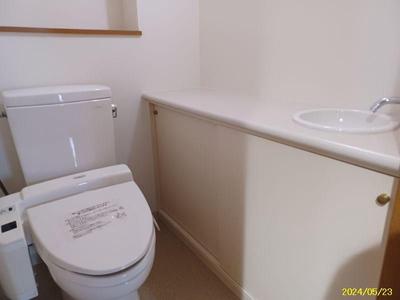 Asahikawa Real Estate Information Portal - IRI — Interior, Asahikawa, Hokkaido