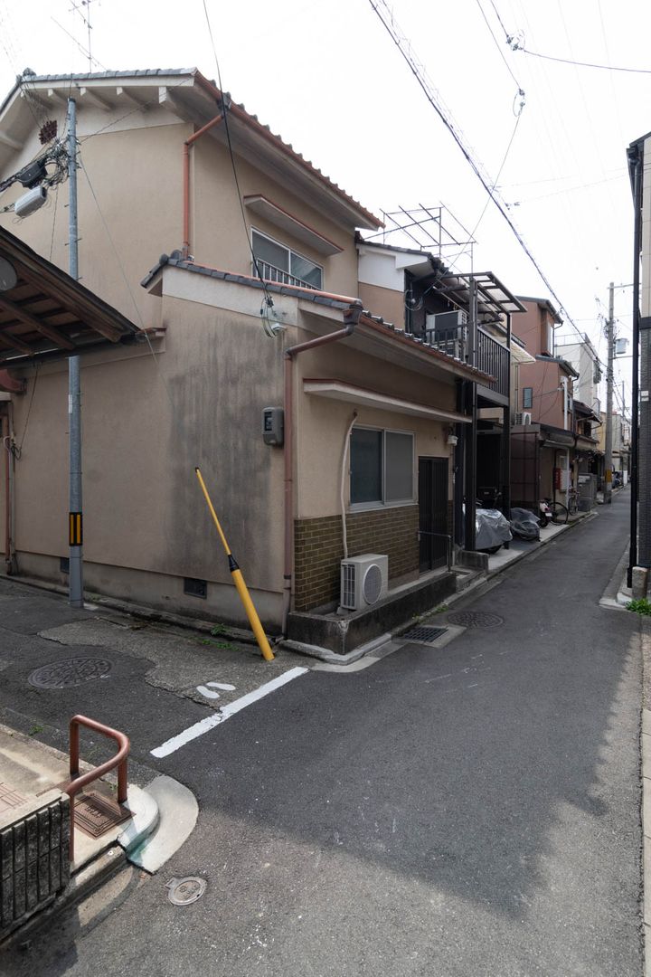 Showa-era 4DK House for Sale Near Funaoka Onsen in Kyoto - Thumbnail 3