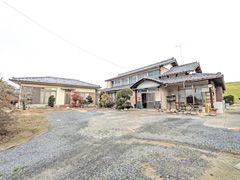 Spacious Used Detached House with Land in Kumagaya, Saitama - Thumbnail 2