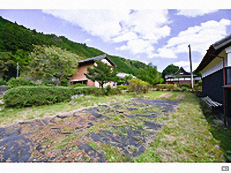Taisho-Era Old Residence with Land in Tsu, Mie Prefecture - Thumbnail 3