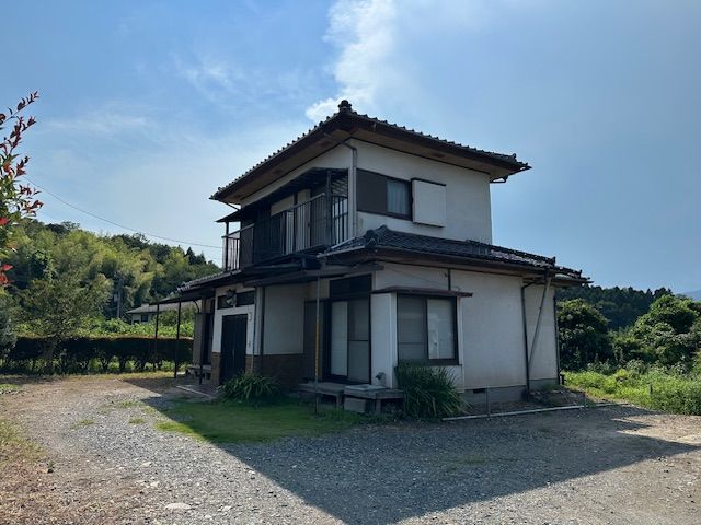 6LDK House for Sale in Kitaibaraki, Ibaraki - 904.47 sqm Land - Thumbnail 2