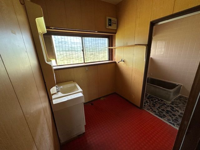 6LDK House for Sale in Kitaibaraki, Ibaraki - 904.47 sqm Land - Thumbnail 4