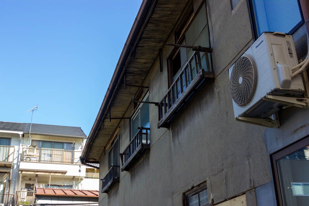 Renovated Pre-War Building for Rent in Higashiyama, Kyoto - Thumbnail 2