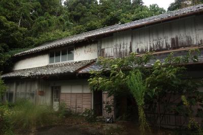 Demolition-Ready Home on Expansive Land in Iki City — House, Fukaminami-bure, Fukuoka