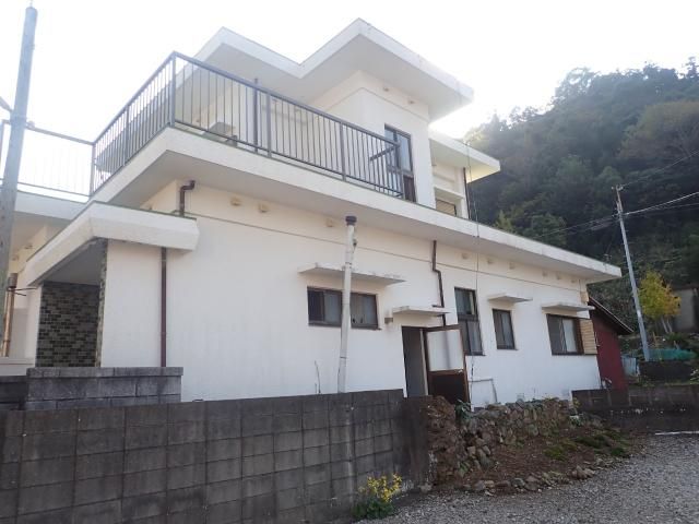 2-Story Concrete House for Sale in Tsukumi, Oita - 1.8M Yen - Thumbnail 4
