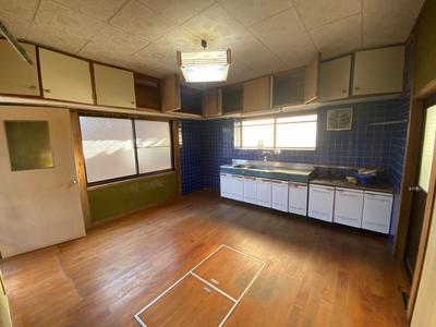 Traditional 6LDK House in Kushima City - Mountain View Property — Image 2, Kushima, Miyazaki
