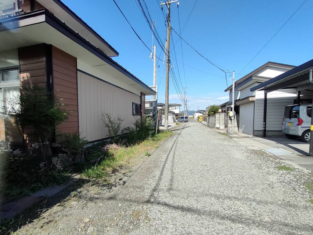 Spacious 5LDK House with Separate Building in Odate, Akita - Thumbnail 2
