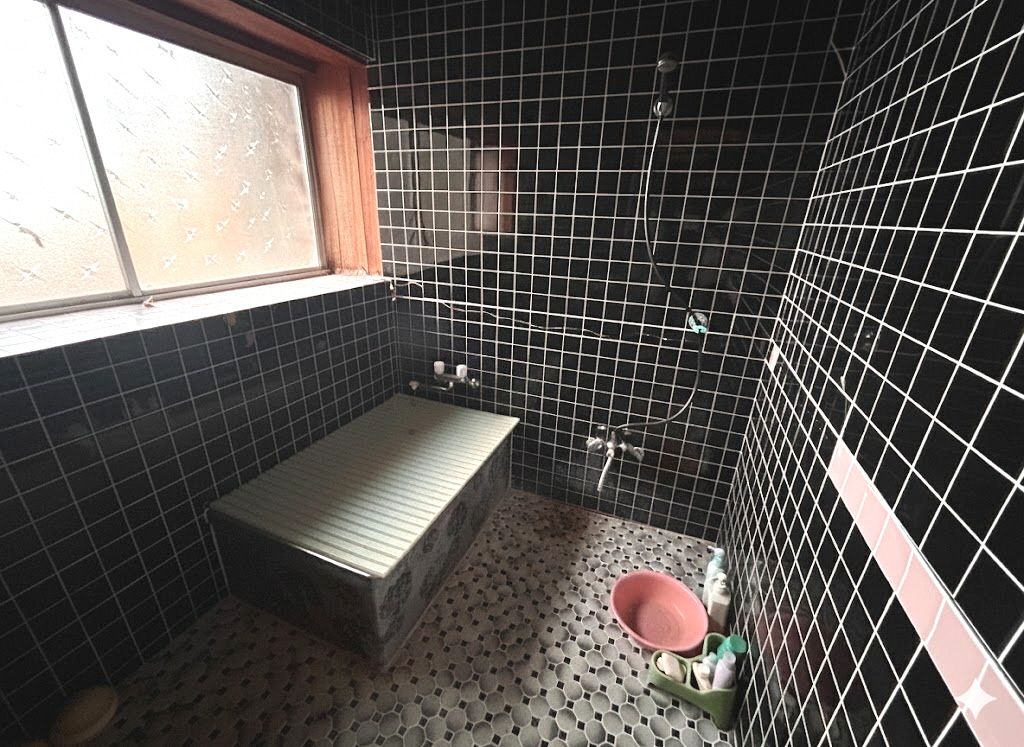 7LDK House for Sale in Kakizaki, Joetsu City with 1677 sqm Lot - Thumbnail 4