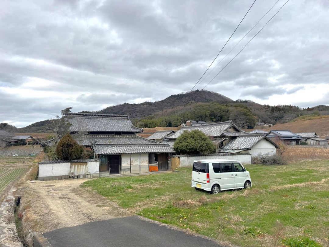 Traditional Kominka with Farmland in Manno Town, Kagawa - Thumbnail 2