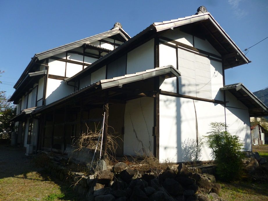 1932 Three-Story Kominka with Warehouse in Yamanashi - Thumbnail 3