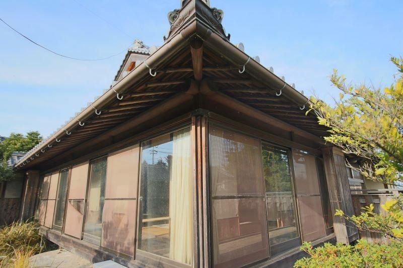 Taisho-era Kominka for Sale with 2257 sqm Land in Misakicho, Osaka - Thumbnail 3