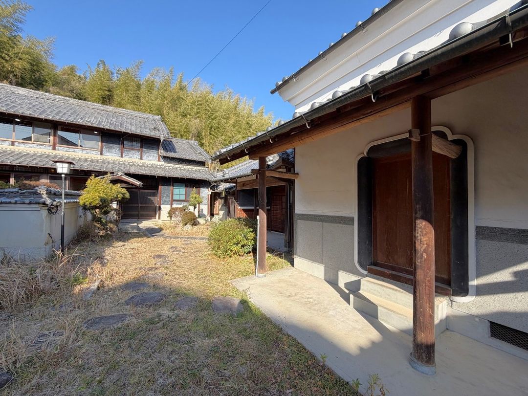 12LDK Kominka with 1867 sqm Land in Kanmaki, Nara - Thumbnail 2