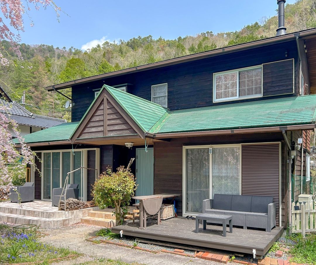 Izumi Villa - 3LDK Mountain House for Sale in Nantan, Kyoto - Thumbnail 2