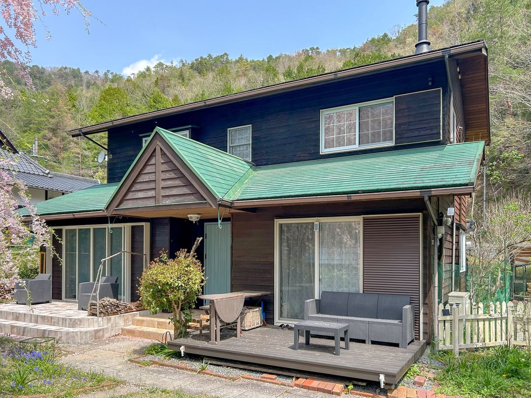 Izumi Villa: Renovated 1996 Mountain House in Miyama, Kyoto - Thumbnail 3