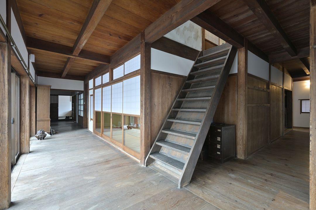 Renovated Kominka with Kura Storehouses in Sanjo, Niigata - Thumbnail 3